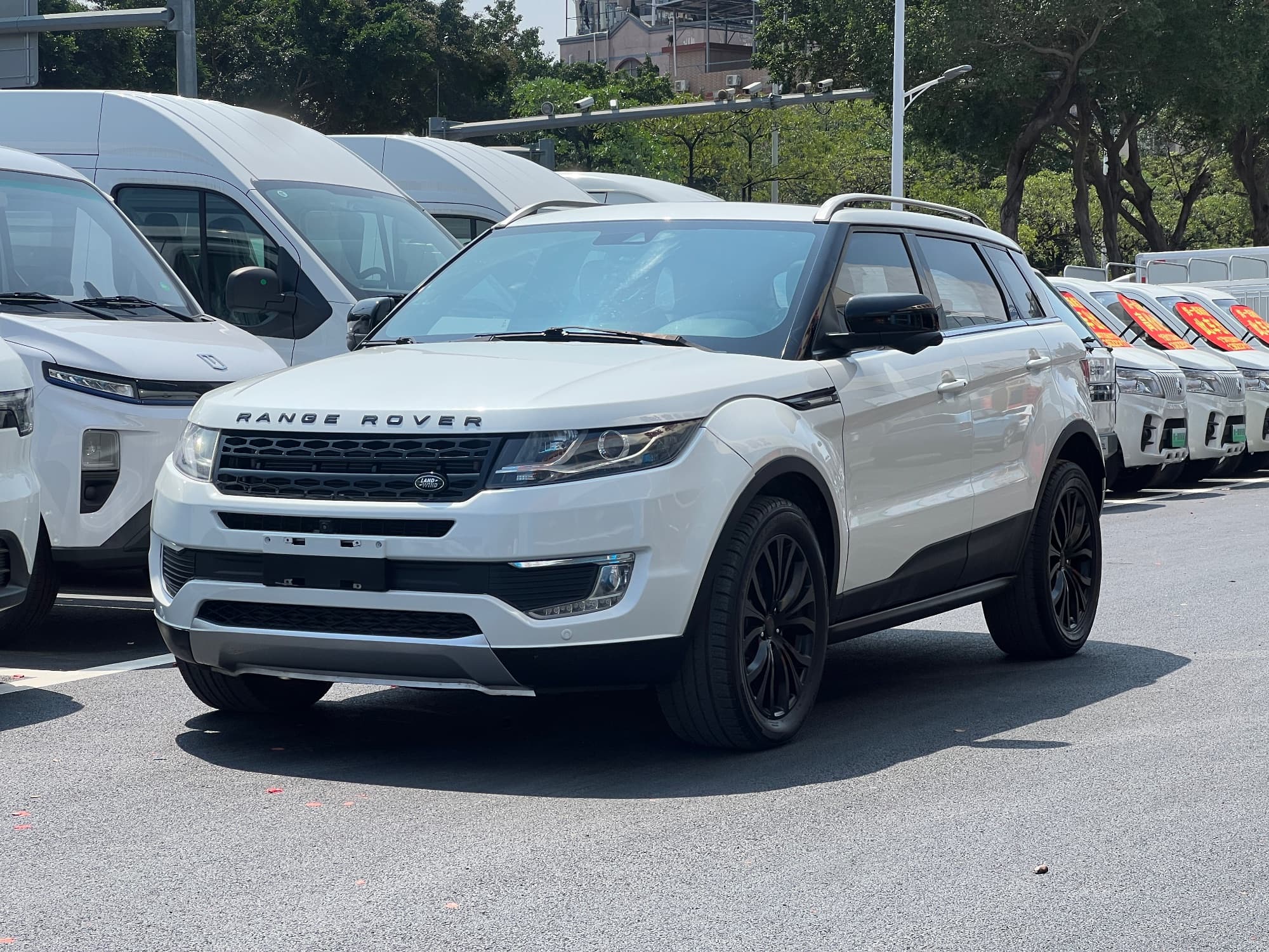 Land Wind X7
